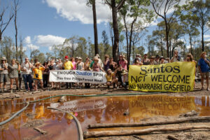 Community members voicing opposition to the Narrabri gas project in NSW, 2014. Image courtesy of the Lock the Gate Alliance