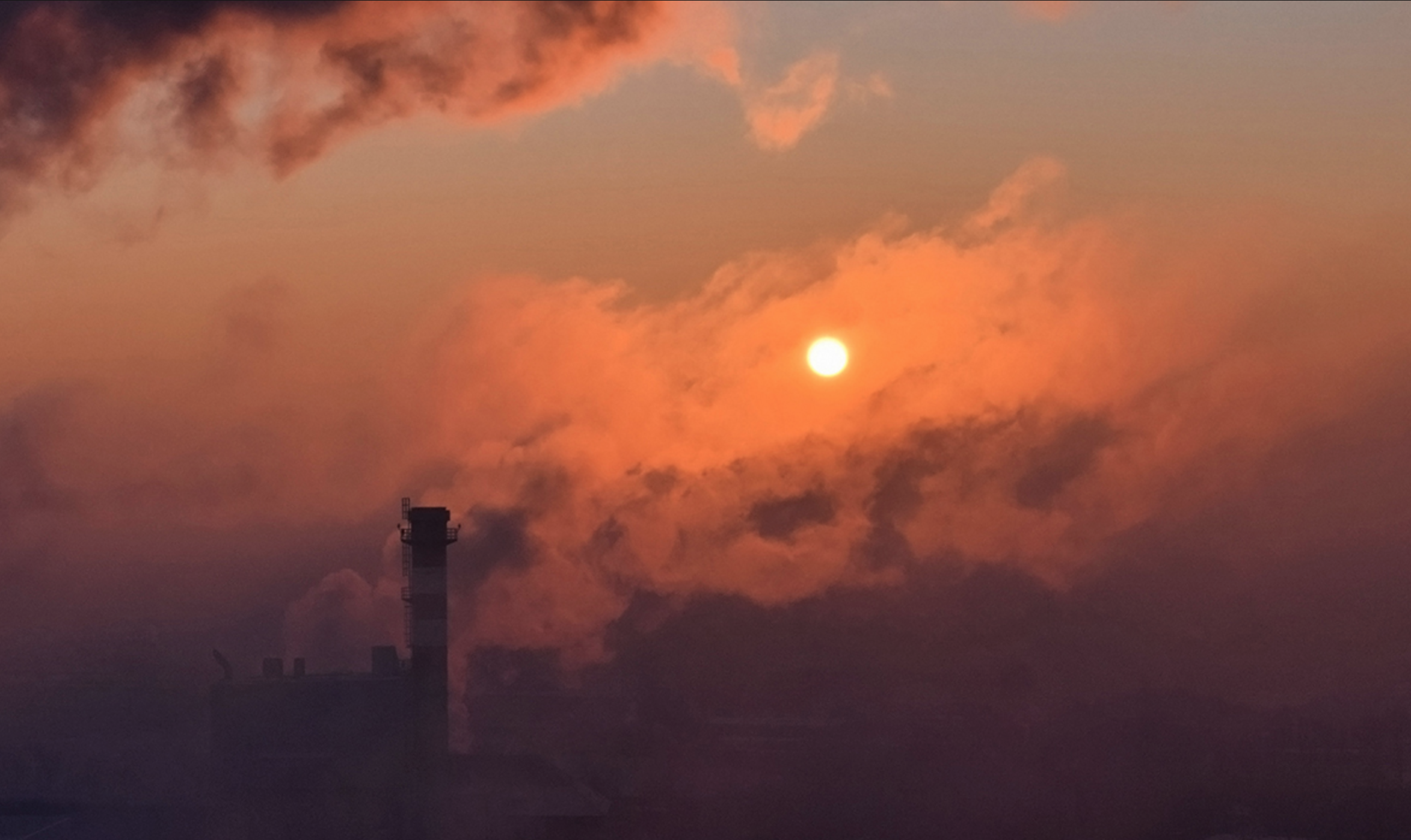 shutterstock-smoke-stacks-1920x700-1-cropped